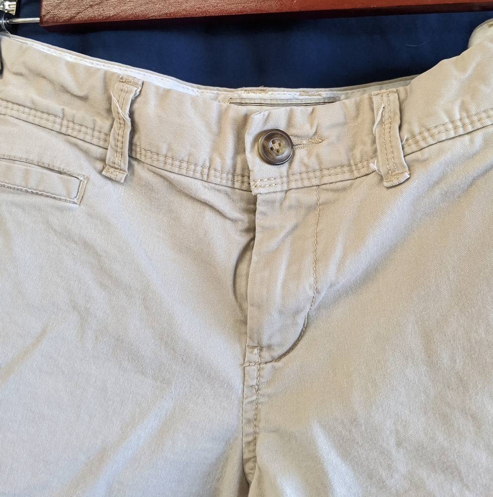 Shorts - Picture 3 of 6